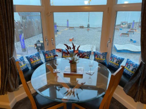 HARBOUR VIEW HOLIDAY LET - Entire 3 Bedroom Maisonette With Spectacular Harbour And Sea Front Views Sleeps 5